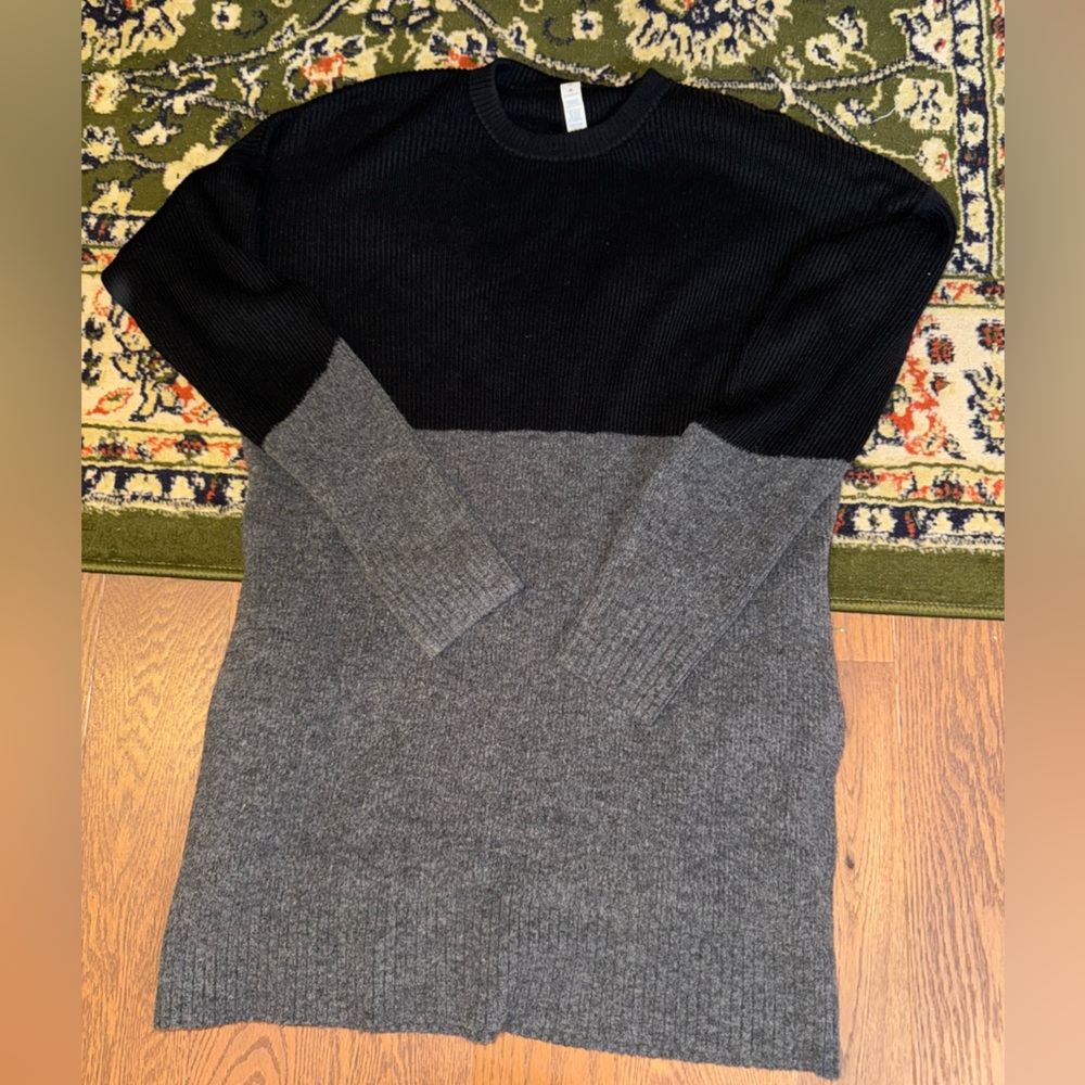Lululemon sweater